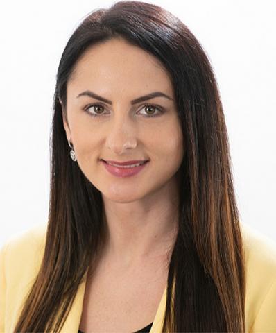 Dr. Corina Caraccioli